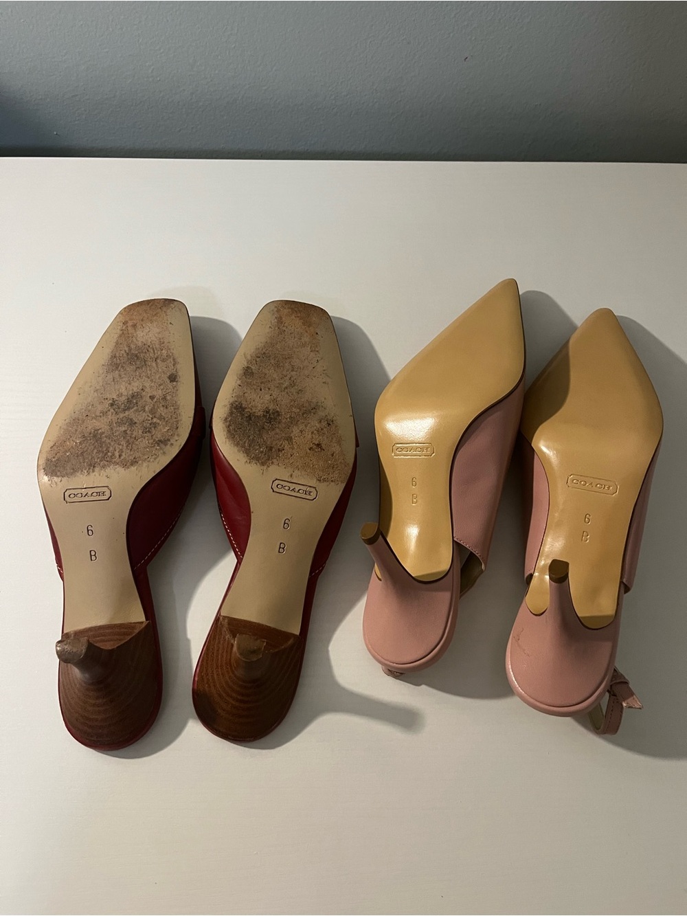 2 pairs/ red and pink coach heels - Picture 4 of 7